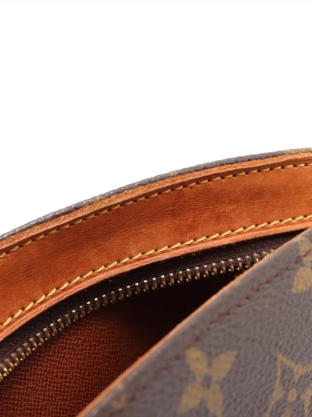 LV Monogram Domed Crossbody J1 - Picture 9 of 12
